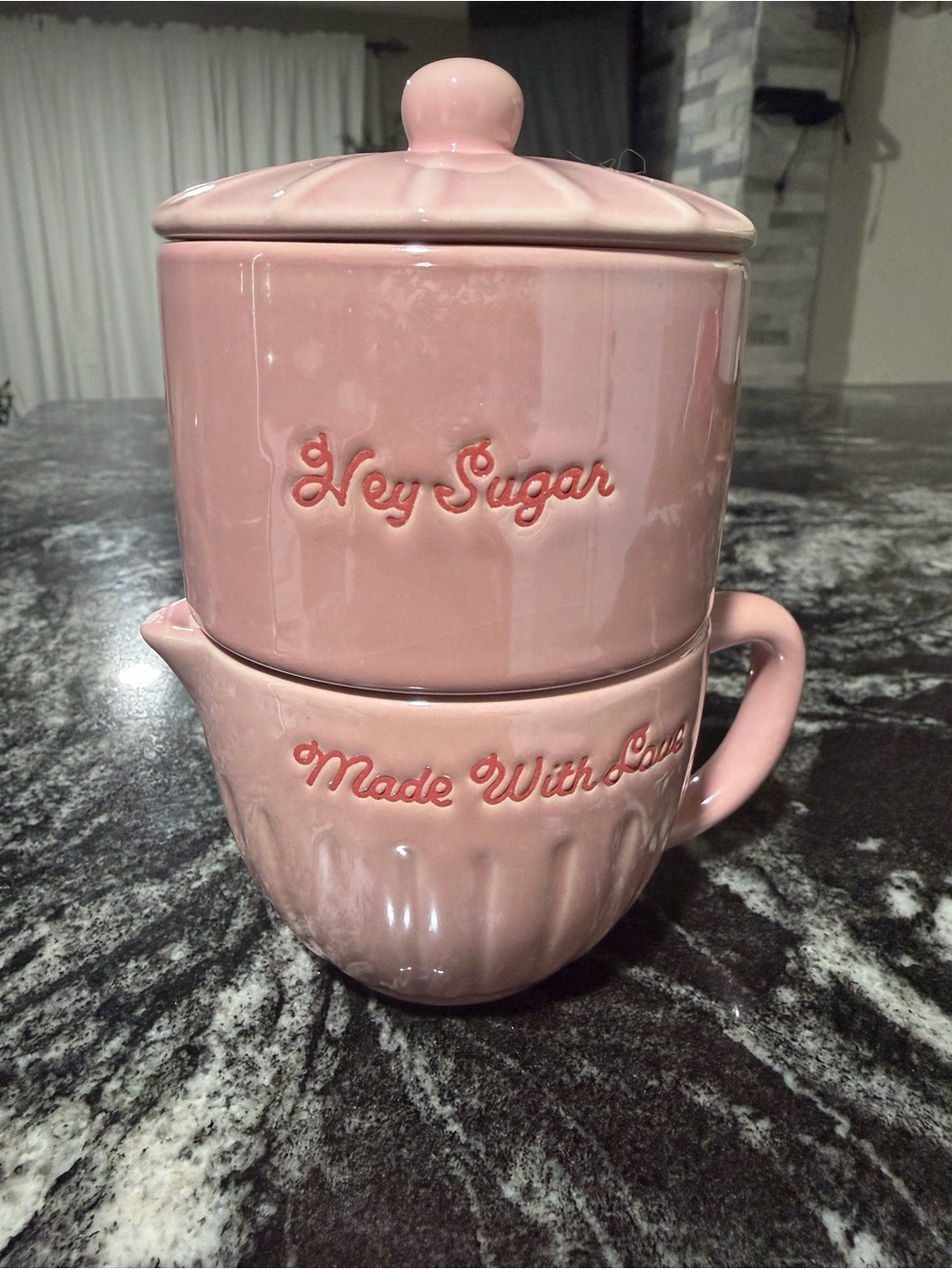 Valentine’s Day cream and sugar set
Stacking set